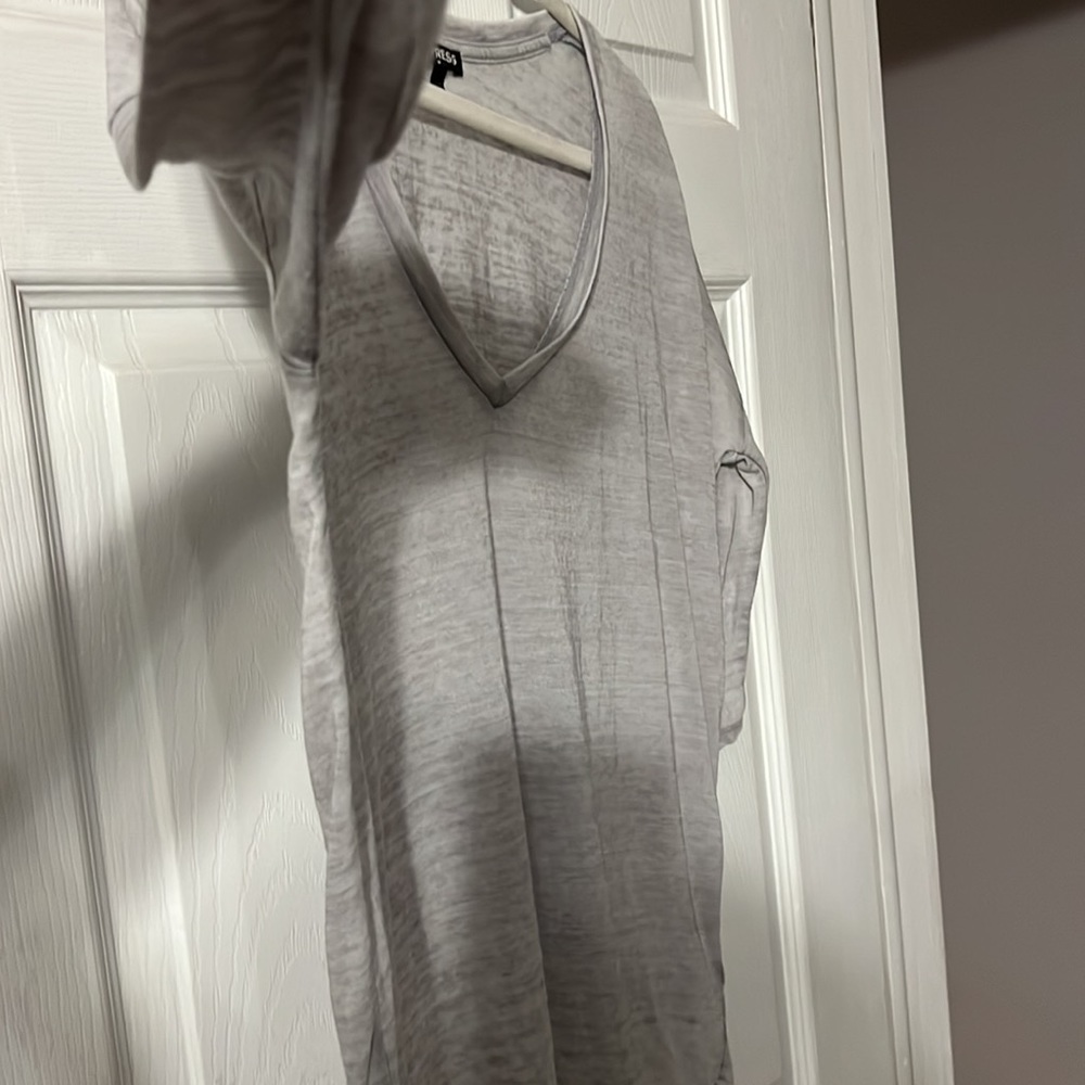 Express V-Neck Top Small - Picture 6 of 13